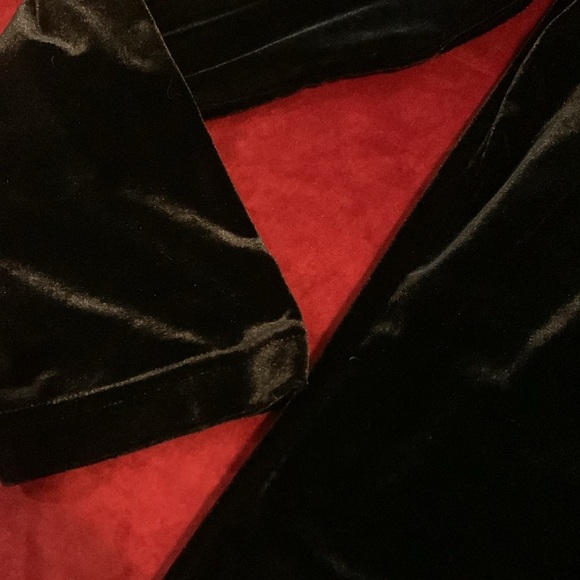 Vintage 90s Soft Black Velvet Button Up Blouse Size Medium Relaxed Fit - Picture 3 of 6